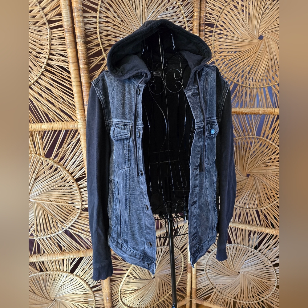 π H&M Divided Black Stonewashed Hooded Denim Jacket